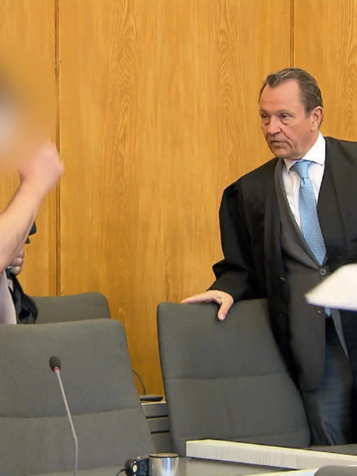 Bild zu: "Sohn lässt Mutter sterben?"