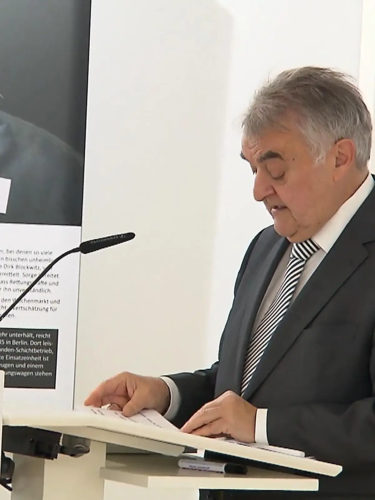 Bild zu: "Innenminister Reul im Münsterland"
