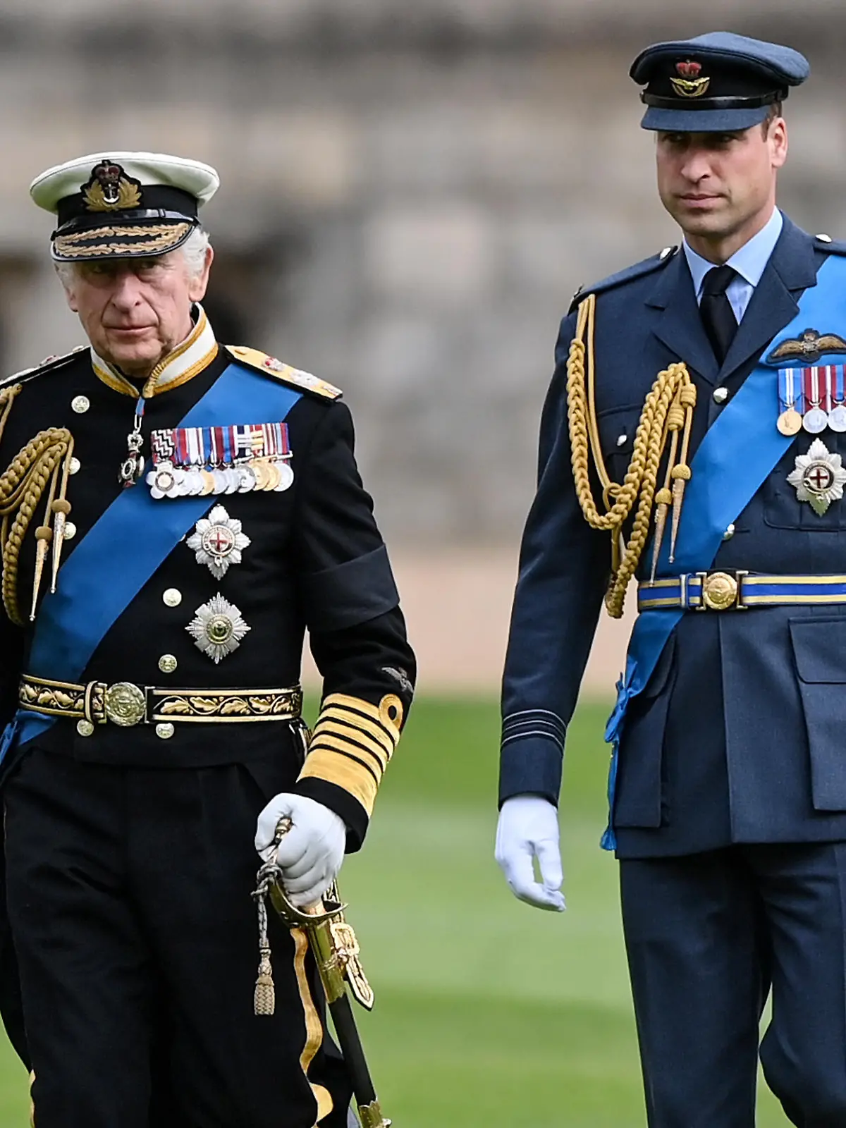 The Committal of Queen Elizabeth II at St. George's Chapel in Windsor Castle. During the service the Imperial State Crown, Orb and Sceptre are removed, King Charles III places the Camp Colour of The Queen's Company Grenadier Guards on the casket and the Lord Chamberlain breaks his Wand of Office to signify the official closure of the reign of Her Majesty Queen Elizabeth II.
Pictured: King Charles III,Prince William,William Prince of Wales
Ref: SPL5489357 190922 NON-EXCLUSIVE
Picture by: SplashNews.com



World Rights, No United Kingdom Rights
