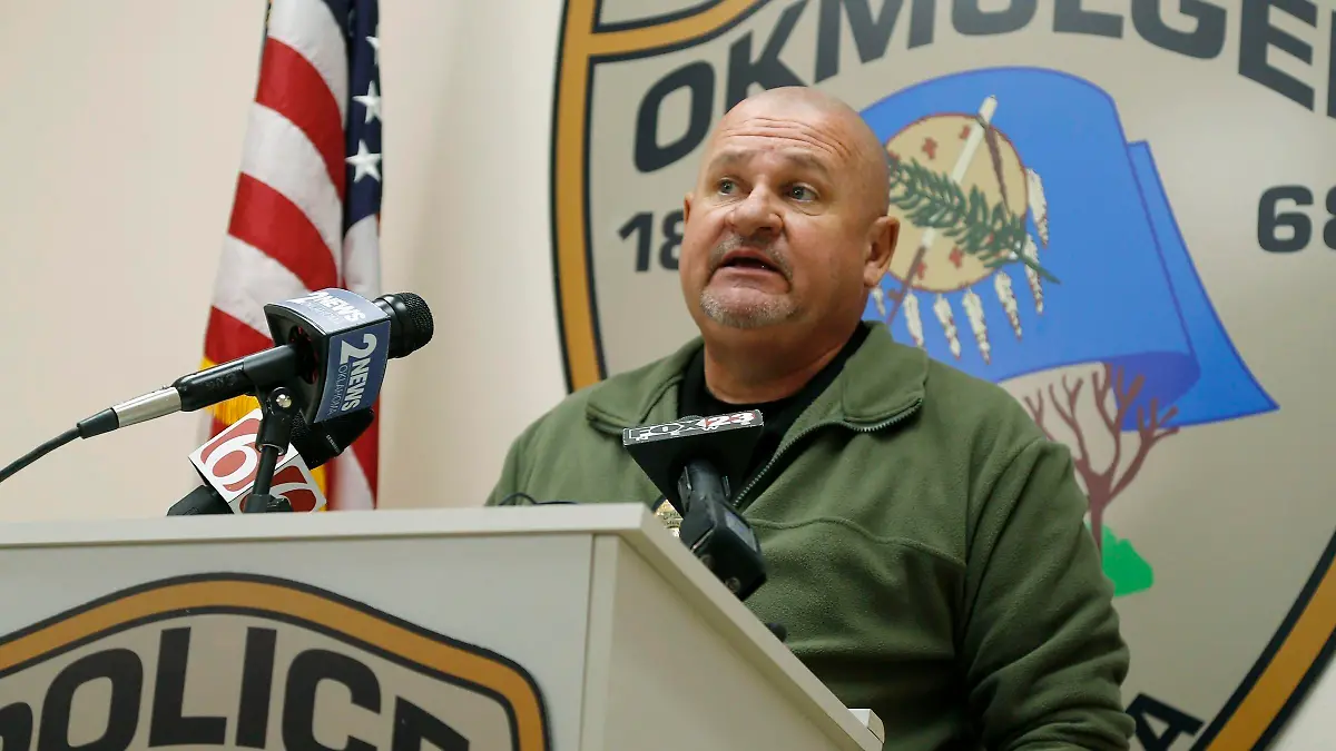 Okmulgee Police Chief Joe Prentice discusses the bodies discovered in the Deep Fork River in Okmulgee, Okla., on Monday, Oct. 17, 2022. (Stephen Pingry/Tulsa World via AP)