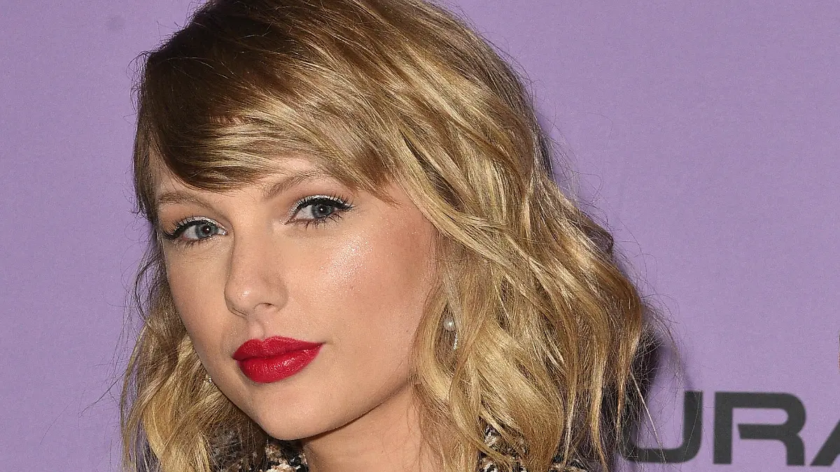 Taylor Swift attends the 2020 Sundance Film Festival - "Taylor Swift: Miss Americana" Premiere at Eccles Center Theatre on January 23, 2020 in Park City, Utah. Photo: imageSPACE
Pictured: Taylor Swift
Ref: SPL5142545 230120 NON-EXCLUSIVE
Picture by: imageSPACE / SplashNews.com
Splash News and Pictures
Los Angeles: 310-821-2666
New York: 212-619-2666
London: +44 (0)20 7644 7656
Berlin: +49 175 3764 166
photodesk@splashnews.com
World Rights