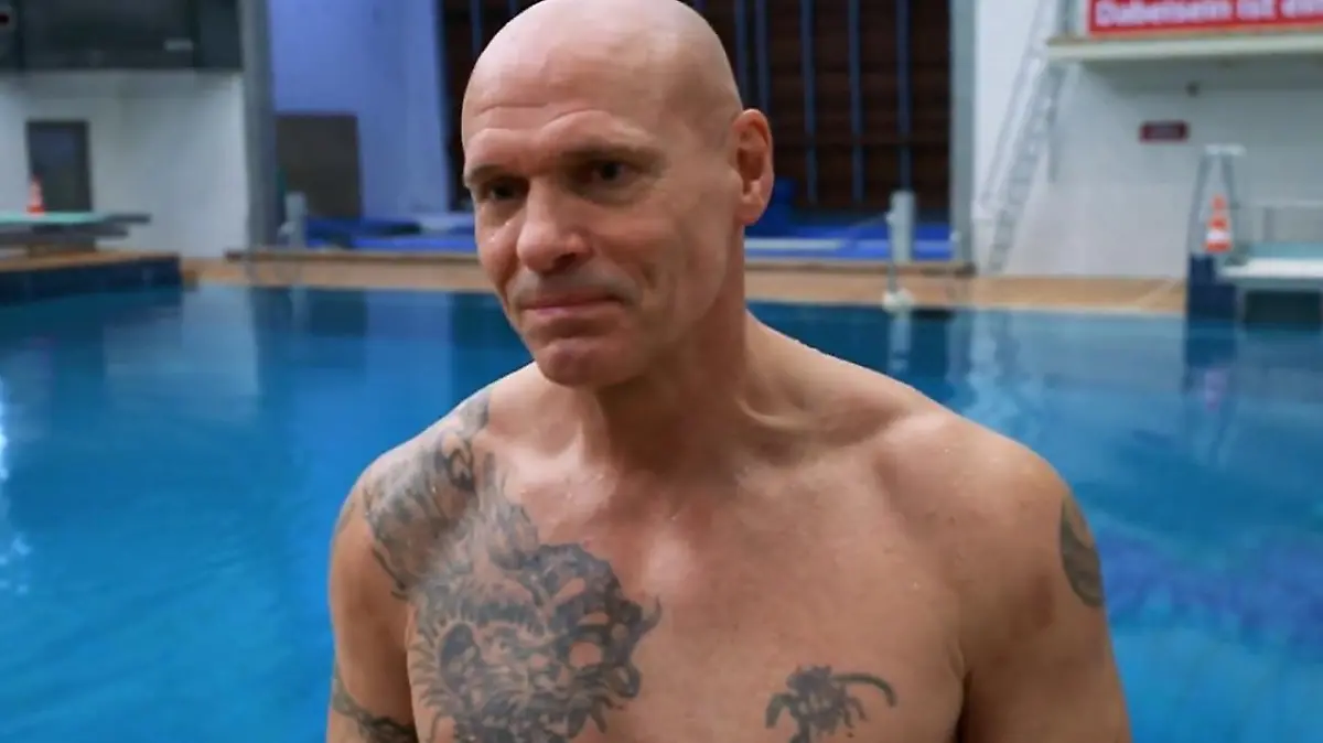 Alles palletti, versichert Thorsten Legat beim „RTL Turmspringen“ und freut sich auf seine zweite Chance.