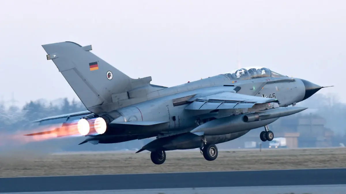Ein Tornado startet. Auch diese Jets nehmen am Nato-Mänover "Steadyfast Noon" teil.