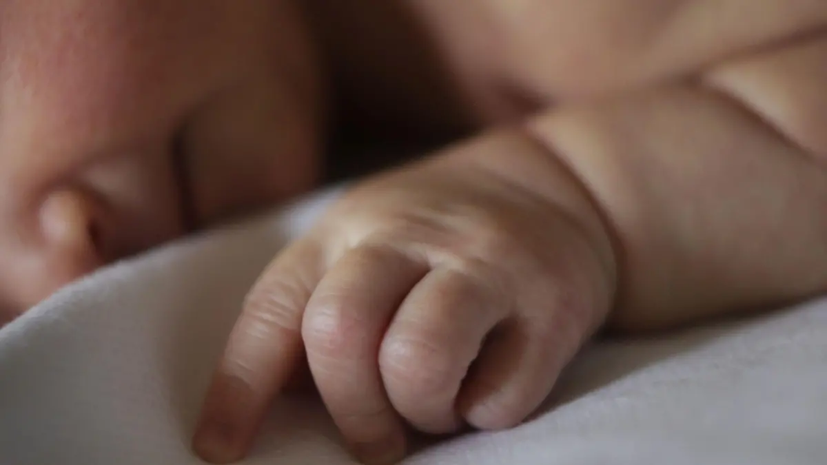Ein Baby im Krankenhaus