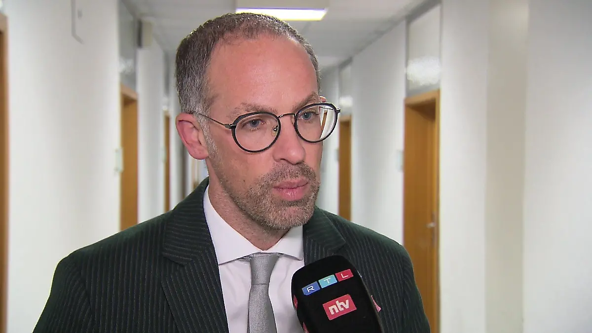  Sprecher der Frankfurter Staatsanwaltschaft Dominik Mies im RTL-Interview