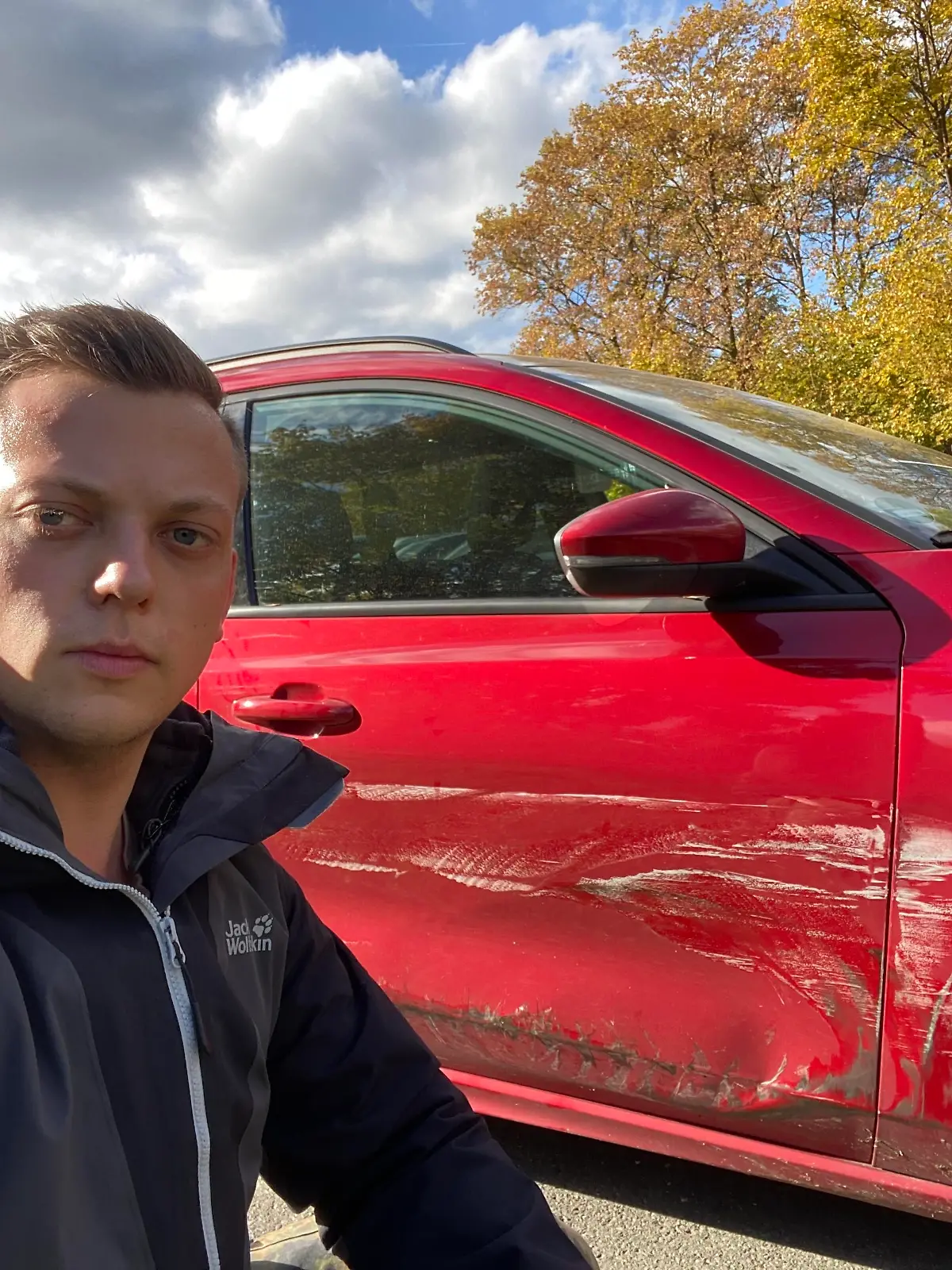 Nach einem Unfall auf der A 72 in Sachsen wollte Tim Zschüttig den Unglücksfahrer höchstpersönlich aufhalten.