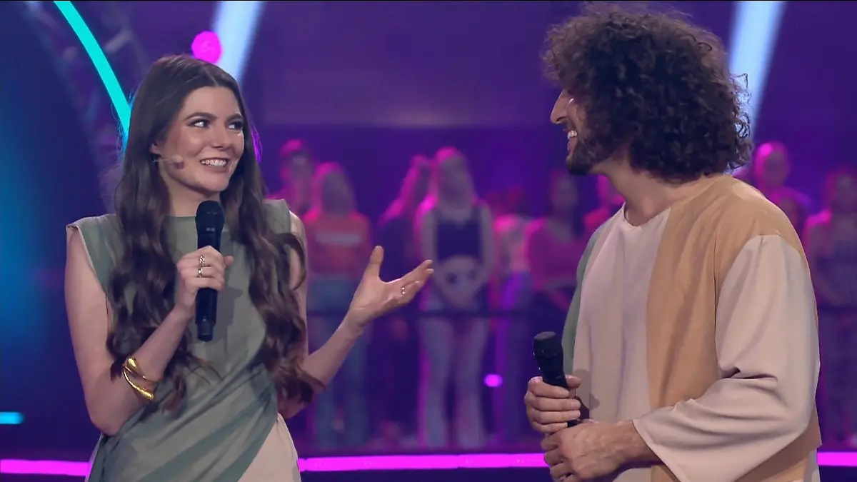 Nächstes Mal können sie hoffentlich wieder gemeinsam auftreten. Für Klaudia Giez ist ihr Skate-Partner Adriano Salvaggio aber auf jeden Fall schon jetzt "einfach der Beste!"