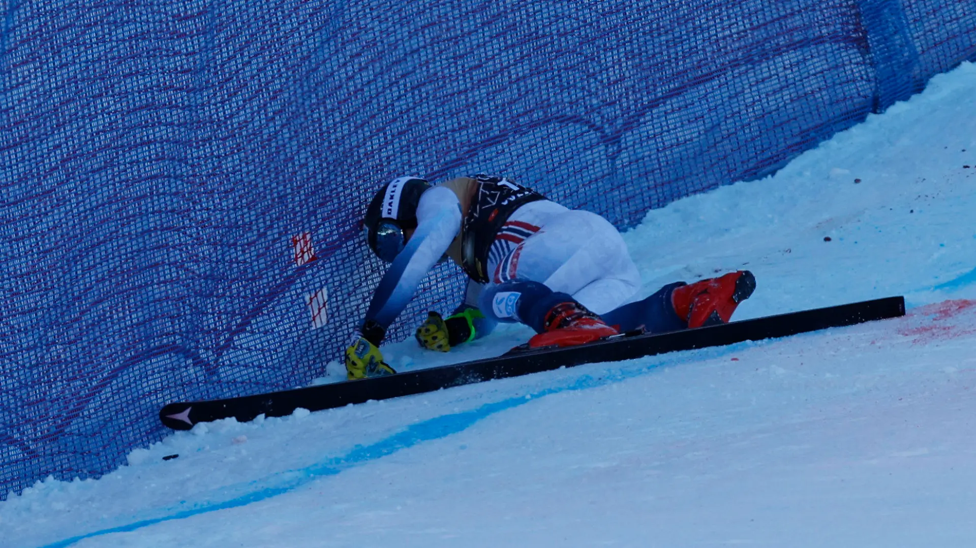 Norway's Aleksander Aamodt Kilde falls during an alpine ski, men's World Cup downhill race, in Wengen, Switzerland, Saturday, Jan. 13, 2024. (AP Photo/Alessandro Trovati)