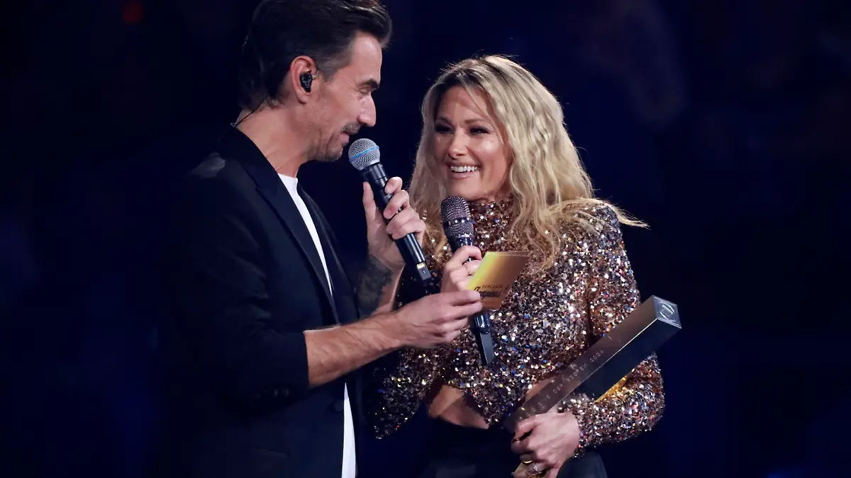 Florian Silbereisen und Helene Fischer in der TV-Show 'Schlagerchampions - Das große Fest der Besten' 2024 im Velodrom. Berlin, 13.01.2024