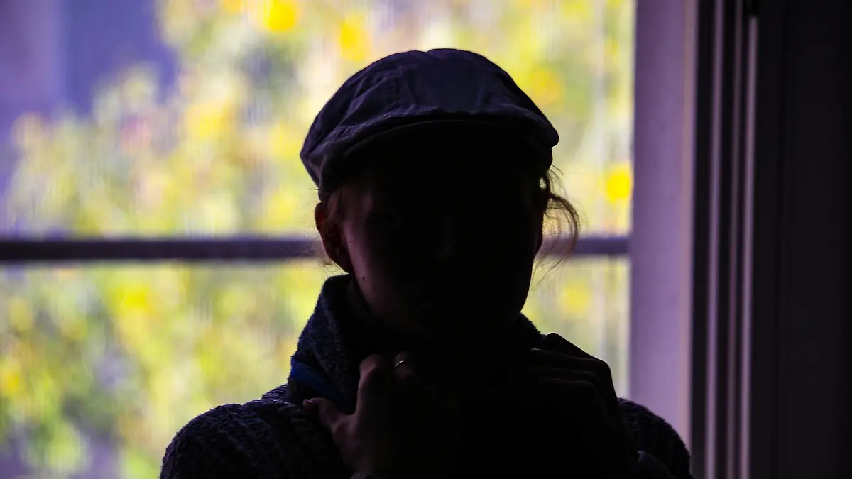 Frauensilhouette als Symbolbild für alle Themen Frauensilhouette als Symbolbild für alle Themen *** Woman silhouette as symbol image for all themes Woman silhouette as symbol image for all themes