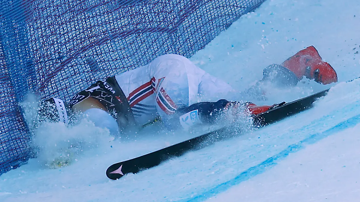 Norway's Aleksander Aamodt Kilde falls during an alpine ski, men's World Cup downhill race, in Wengen, Switzerland, Saturday, Jan. 13, 2024. (AP Photo/Alessandro Trovati)