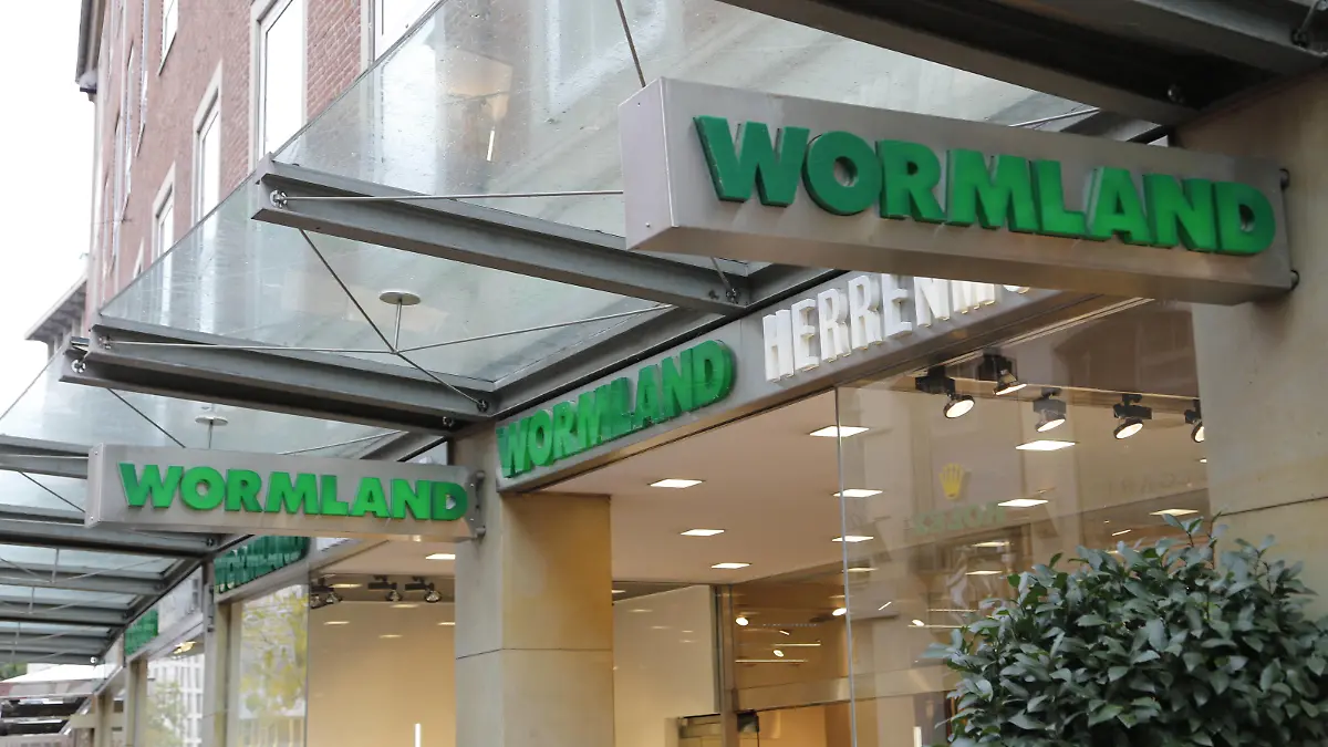 Wormland Filiale in Bremen *** Wormland branch in Bremen 