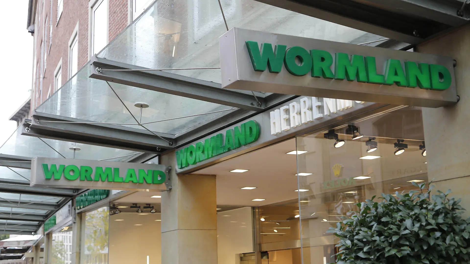 Wormland Filiale in Bremen *** Wormland branch in Bremen 