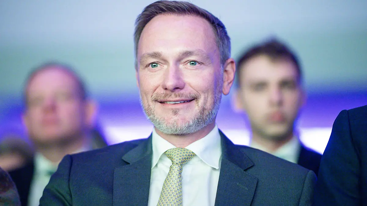 14.01.2024 - FDP-Neujahrsempfang in Düsseldorf: Christian Lindner als Bundesfinanzminister, FDP-Parteivorsitzender während der Veranstaltung im Maritim Hotel in der Nähe des Flughafens. , *** 14 01 2024 FDP New Years reception in Düsseldorf Christian Lindner as Federal Minister of Finance, FDP party chairman during the event at the Maritim Hotel near the airport ,