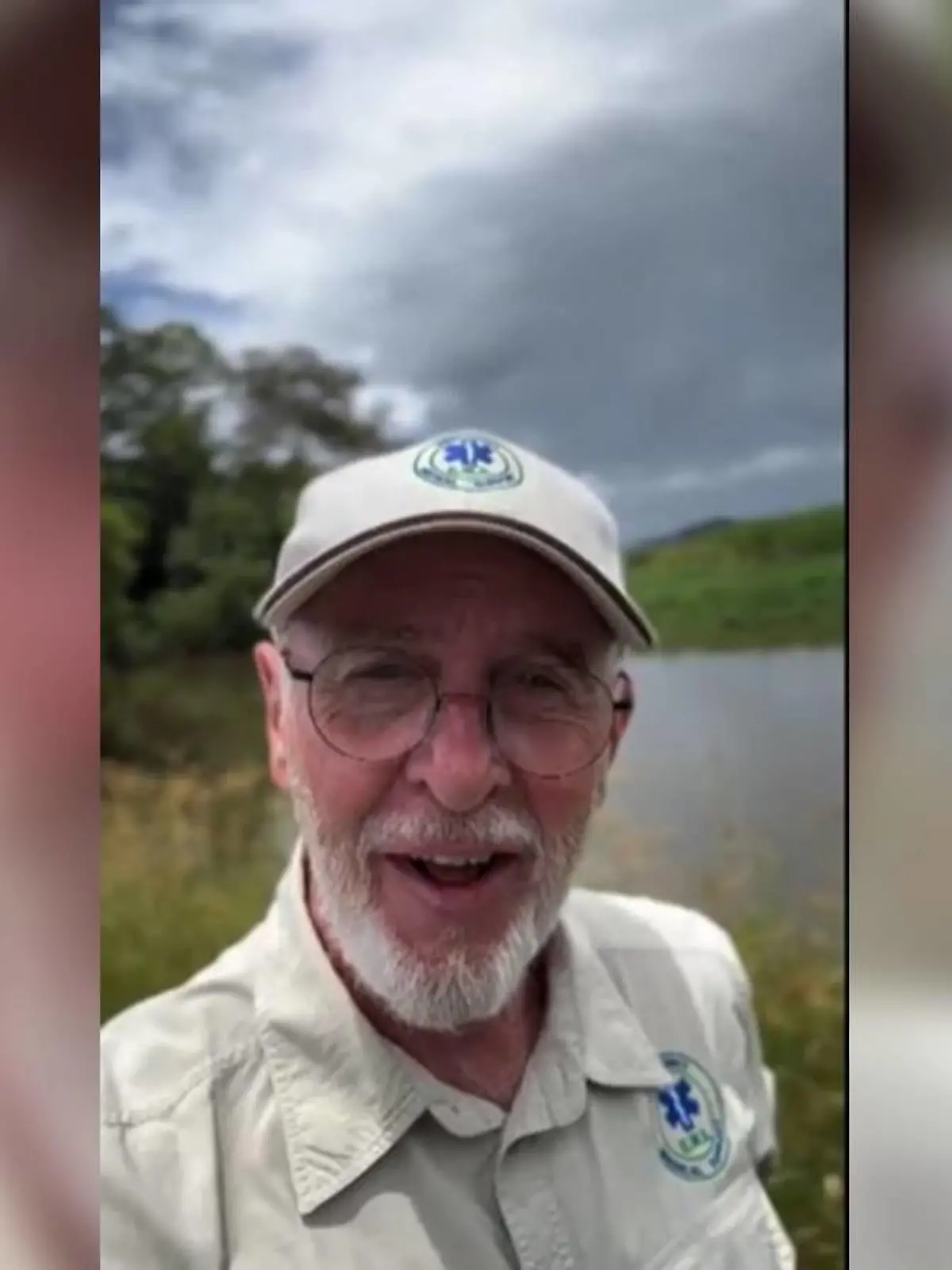 Dr. Bob ist schon im Dschungelcamp-Fieber.