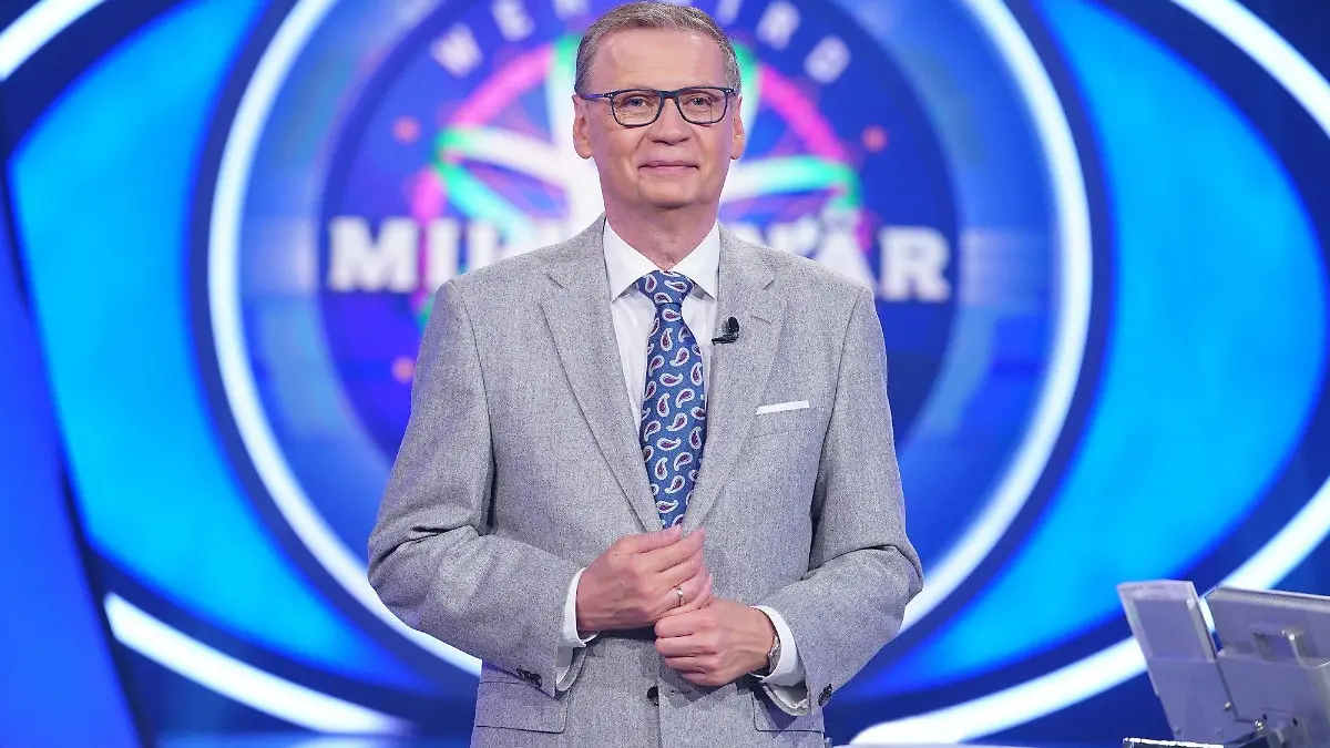 Moderator Günther Jauch
Die Verwendung des sendungsbezogenen Materials ist nur mit dem Hinweis und Verlinkung auf RTL+ gestattet.