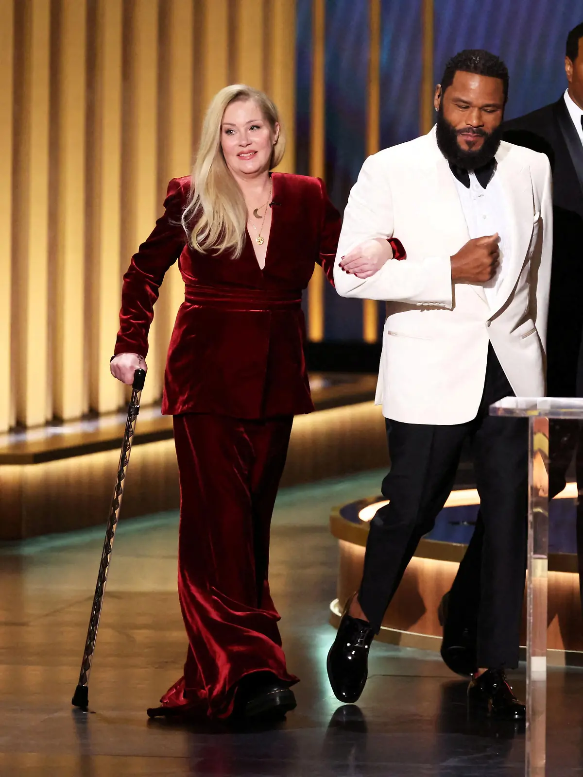 Christina Applegate and Anthony Anderson attend the 75th Primetime Emmy Awards in Los Angeles, California, U.S. January 15, 2024. REUTERS/Mario Anzuoni     TPX IMAGES OF THE DAY