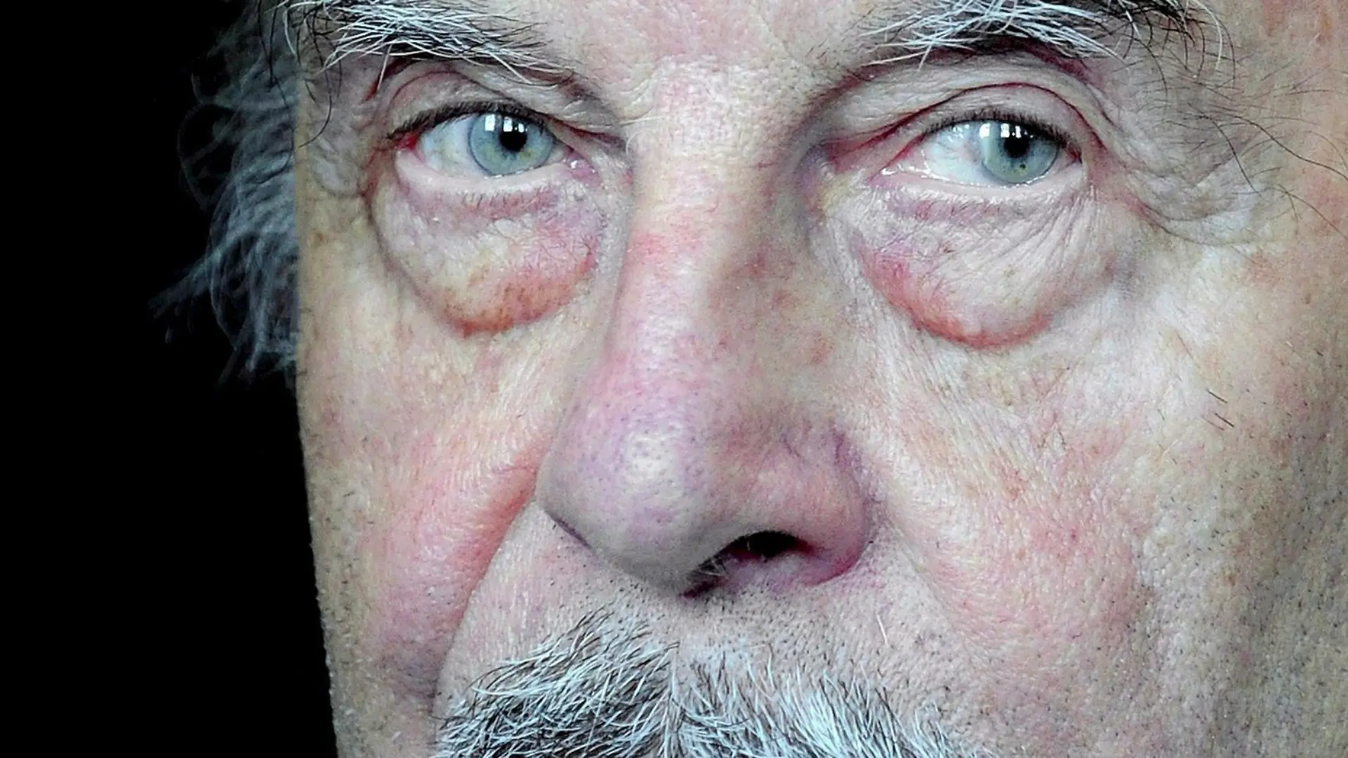 Defendant Josef F. prior to the start of the fourth day of his trial for incest on 19 March 2009, at the provincial courthouse in St. Poelten. Josef F., the Austrian father on trial for imprisoning and raping his daughter Elisabeth for 24 years in the cellar of his home, pleaded guilty to murder 18 March 2009. An Austrian prosecutor is urging a jury to hand down a life sentence to Josef F., who imprisoned his daughter in a windowless cell for 24 years and fathered her seven children. Prosecutor Christiane Burkheiser called for the maximum punishment in her closing arguments in Josef F.'s trial in St. Poelten. COURT IMPOSED RESTRICTIONS APPLY: These photographs are being licensed free of charge for editorial use by media representatives covering the ongoing criminal trial. All other uses, including resale of the photographs, are strictly prohibited. The user takes sole responsibility for protecting the image and identity rights of those pictured, by pixellation or other means. EPA/ROBERT JAEGER / POOL NO SALES - EDITORIAL USE ONLY +++(c) dpa - Bildfunk+++