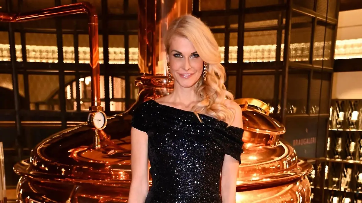 Designerin Natascha Gruen jagt falsche Cinderella