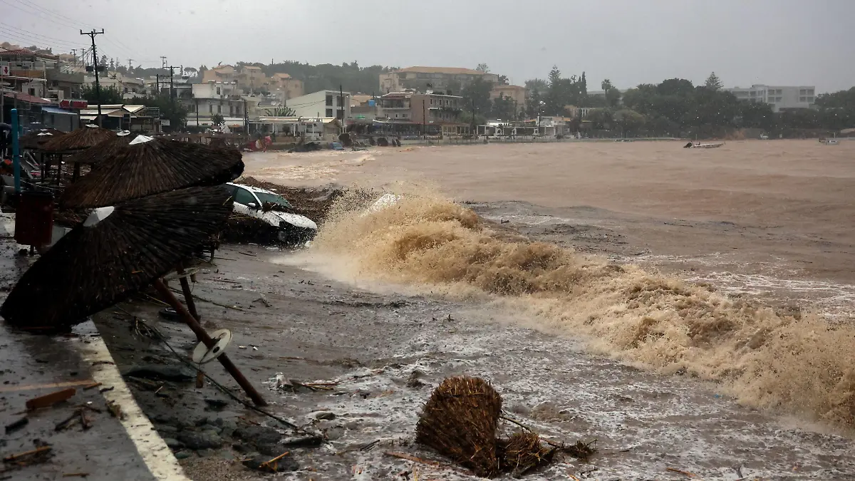  October 15, 2022, Heraklion, Crete, Greece: A man was found dead at Agia Pelagia, in the municipality of Malevizio at Heraklion, Crete, where heavy rainfall has caused extensive flooding in several areas. Heraklion, Crete Greece - ZUMAe114 20221015_zaa_e114_008 Copyright: xEurokinissix