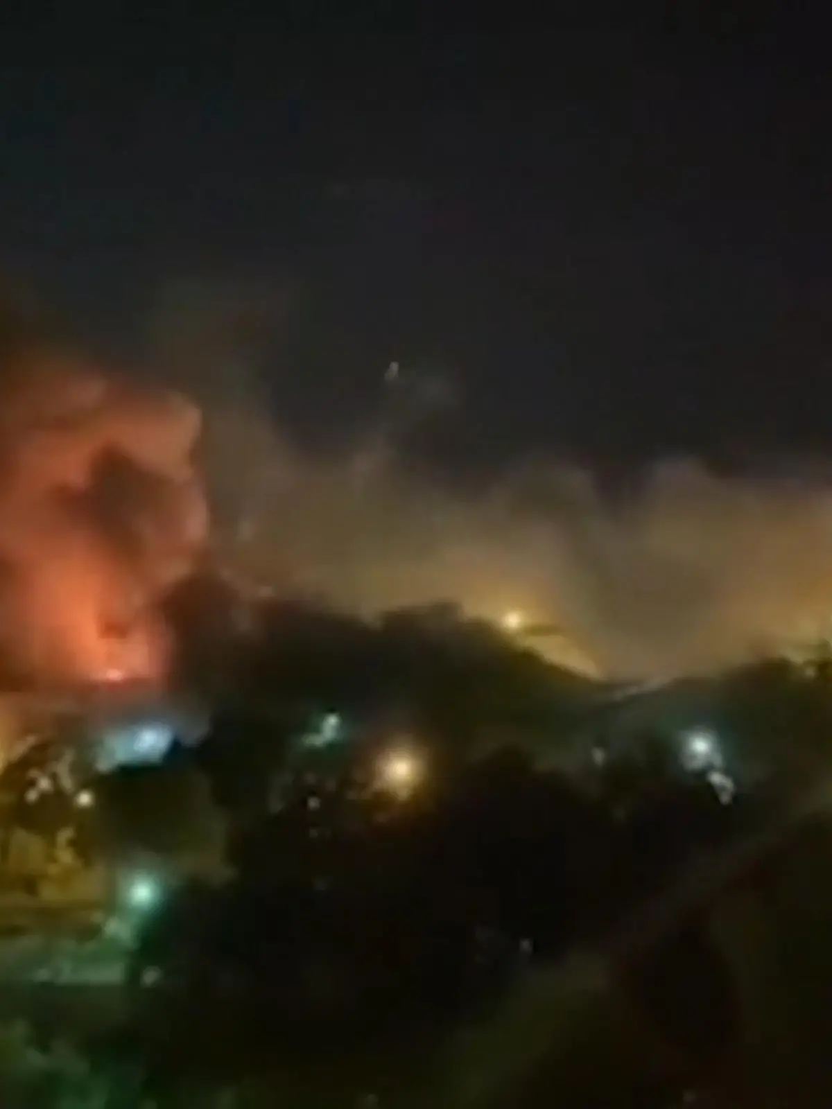 Bild zu: "Brand in Ewin-Gefängnis nach Konflikt"
