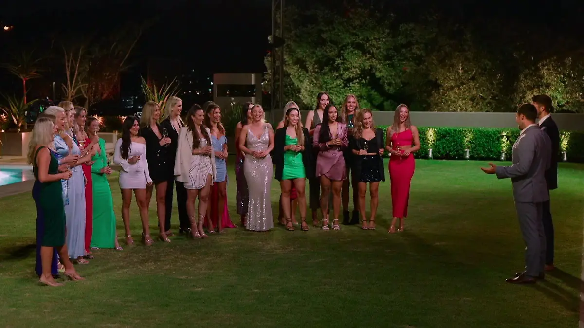 Das sind sie, die 22-Bachelor-Kandidatinnen, die in Kapstadt um Sebastian und Dennis kämpfen.