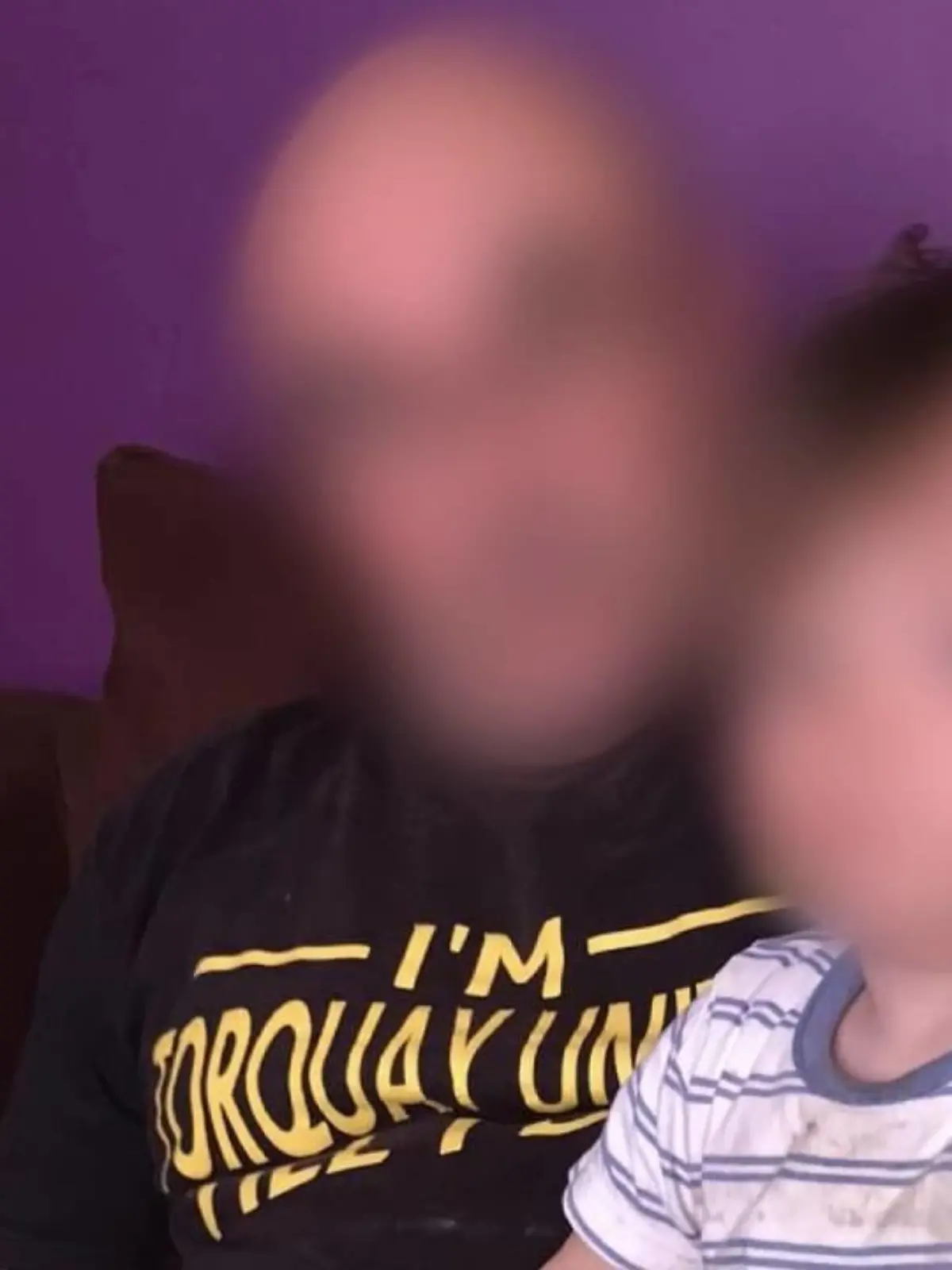 Papa Kenneth (60) und der kleine Bronson (2) waren ein Herz und eine Seele - so eine Freundin der Familie.