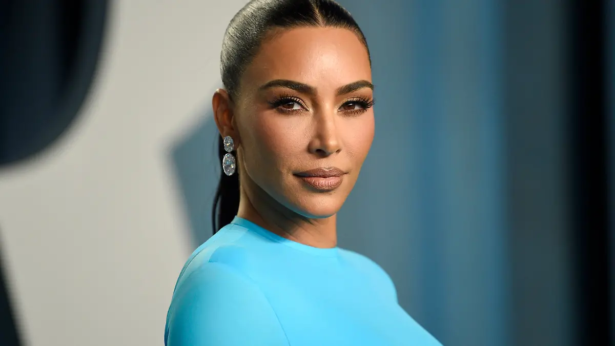 FILE - Kim Kardashian appears at the Vanity Fair Oscar Party in Beverly Hills, Calif., on March 27, 2022. Kim Kardashian testified Tuesday, April 26, 2022, that she had no memory of making any attempt to kill the reality show that starred her brother Rob Kardashian and his fiancée Blac Chyna. (Photo by Evan Agostini/Invision/AP, File)