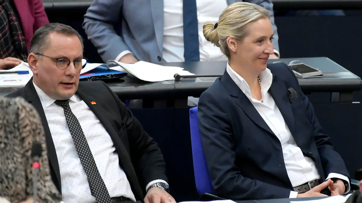 Tino Chrupalla und Alice Weidel in der 146. Sitzung des Deutschen Bundestages im Reichstagsgebäude. Berlin, 17.01.2024