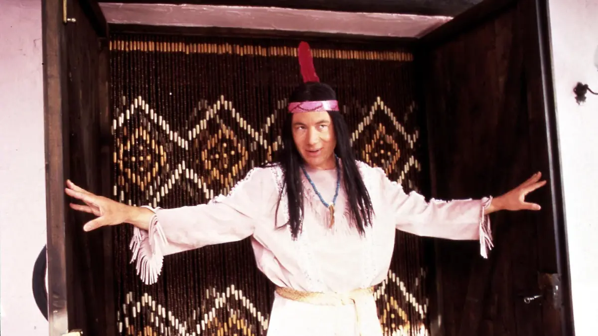 Michael Bully Herbig in seiner Kultrolle als Apahachi.