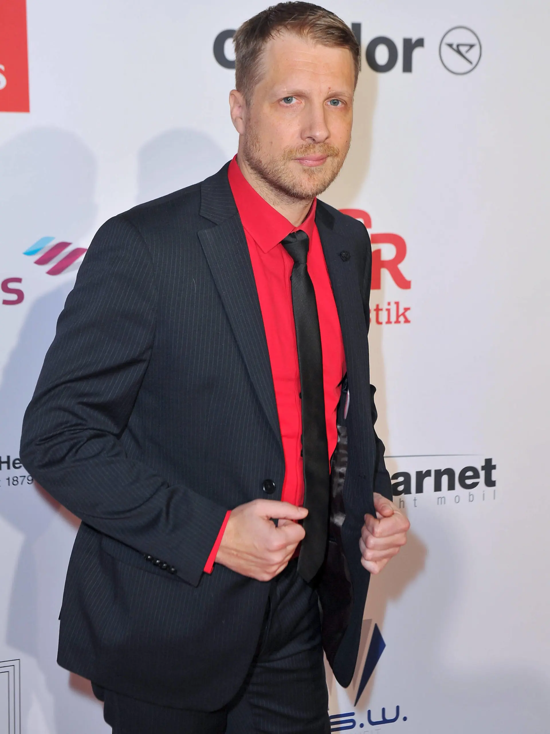 12. Charity-Gala. Oliver Pocher anläßlich der 12. Charity-Gala am 16.12.2023 im Dolce Bad Nauheim. 20231216MWI113840 *** 12 Charity Gala Oliver Pocher on the occasion of the 12 Charity Gala on 16 12 2023 at the Dolce Bad Nauheim 20231216MWI113840