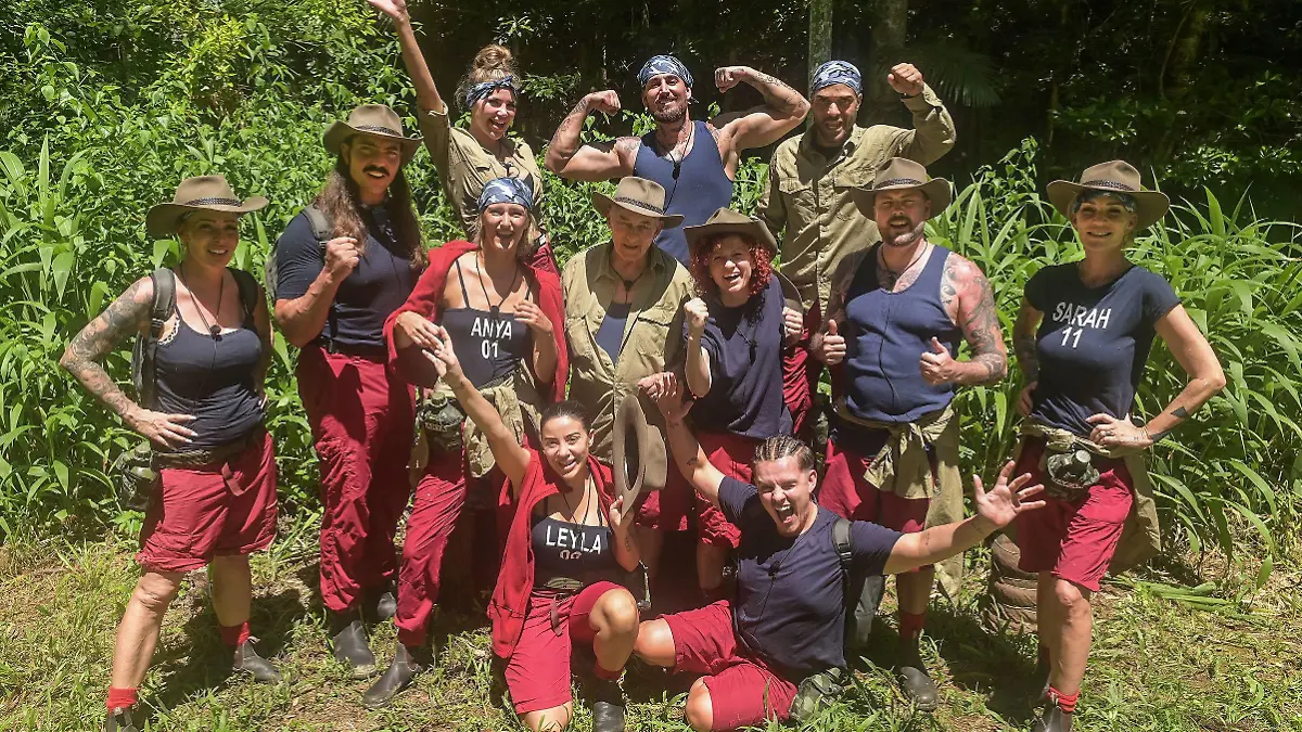 ACHTUNG: SPERRFRIST FÜR ALLE MEDIEN BIS FREITAG, 19.01.2024, 23.15 UHR !!! Tag 1: Die Stars v.l.o.: Kim Virginia, Mike Heiter, David Odonkor, v.l.u.: Cora Schumacher, Fabio Knez, Anya Elsner, Leyla Lahouar, Hein Hoenig, Lucy Diakovska, Twenty4Tim, Felix von Jascheroff, Sarah Kern


+++ Die Verwendung des sendungsbezogenen Materials ist nur mit dem Hinweis und Verlinkung auf RTL+ gestattet. +++