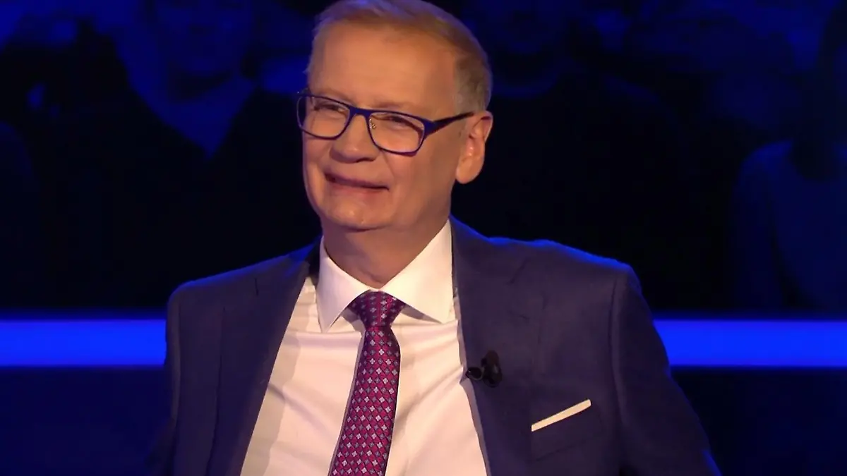 Günther Jauchs „Wer wird Millionär?“-Kandidat macht gemeinsame Sache mit den „Toten Hosen“. Da hat der Moderator sichtlich Spaß!