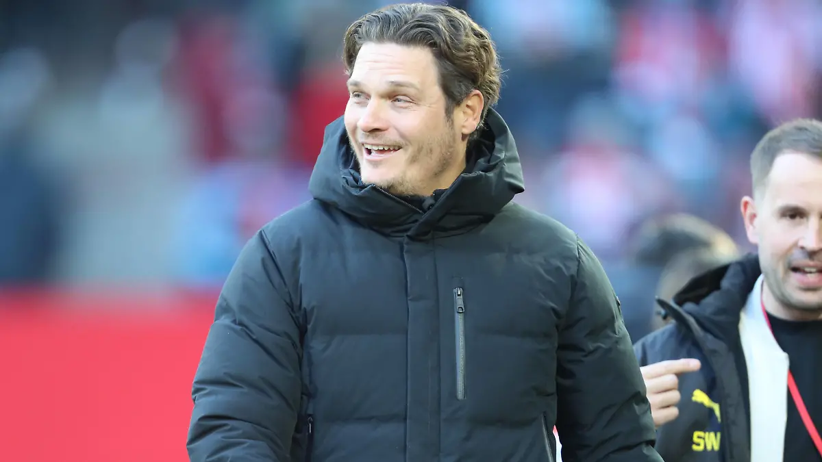 Trainer Edin Terzic Borussia Dortmund gestikuliert, Gestik, 1. Bundesliga, 1. FC Koeln vs Borussia Dortmund - 1.Bundesliga, RheinEnergieStadion, 20.01.2024, Koeln, Deutschland. 1. FC Koeln vs Borussia Dortmund - 1.Bundesliga - 1. Bundesliga *** Coach Edin Terzic Borussia Dortmund gestures, gestures, 1 Bundesliga, 1 FC Koeln vs Borussia Dortmund 1 Bundesliga, RheinEnergieStadion, 20 01 2024, Koeln, Germany 1 FC Koeln vs Borussia Dortmund 1 Bundesliga 1 Bundesliga 678