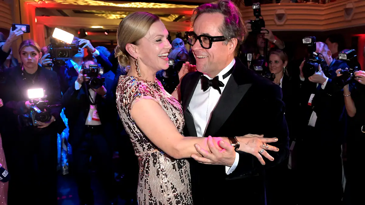 Anna Loos mit Ehemann Jan Josef Liefers beim 48. Deutschen Filmball 2024 im Hotel Bayerischer Hof. München, 20.01.2024