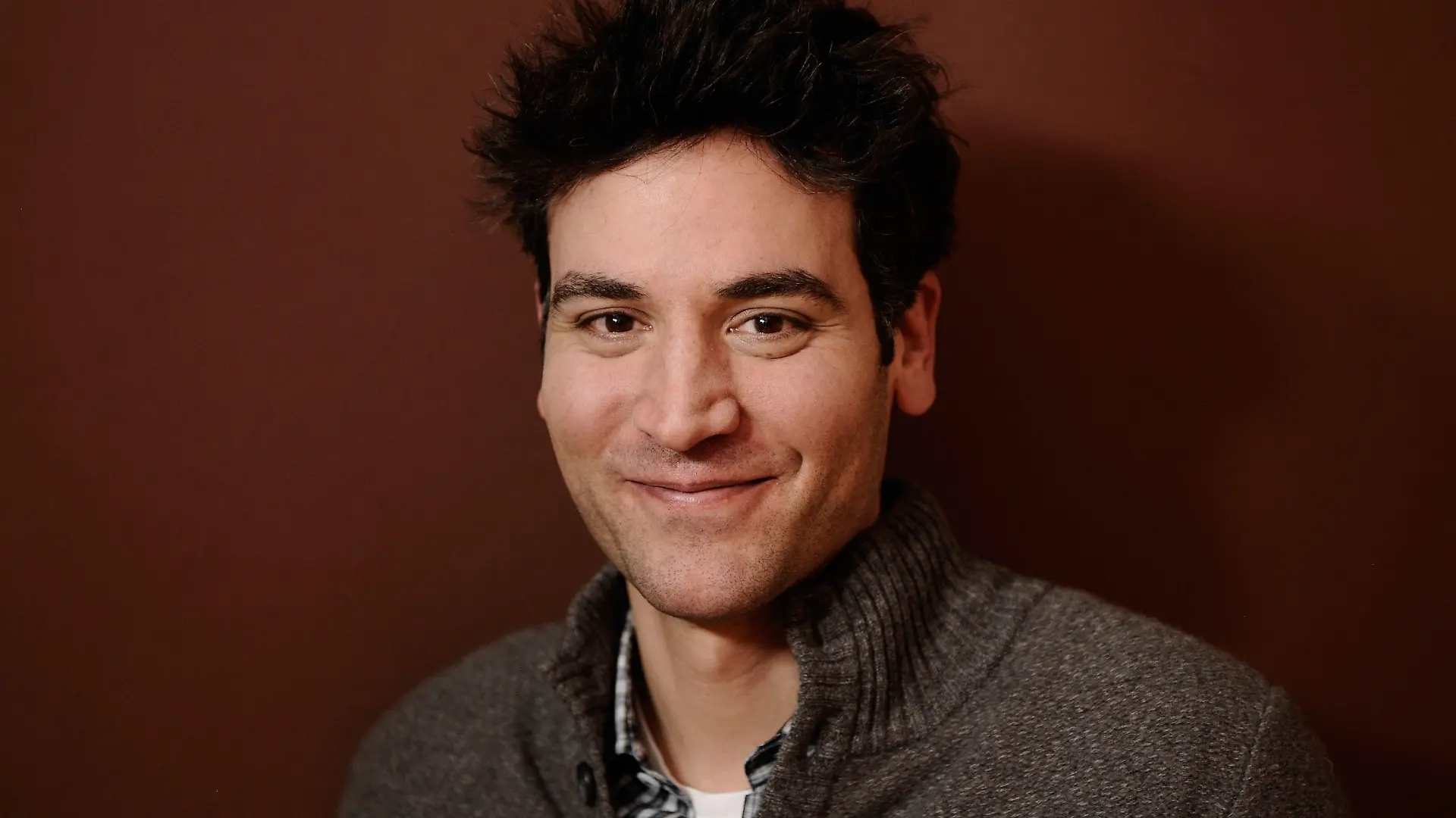 PARK CITY, UT - JANUARY 21: Actor Josh Radnor poses for a portrait during the 2012 Sundance Film Festival at the Getty Images Portrait Studio at T-Mobile Village at the Lift on January 21, 2012 in Park City, Utah. (Photo by Larry Busacca/Getty Images)
