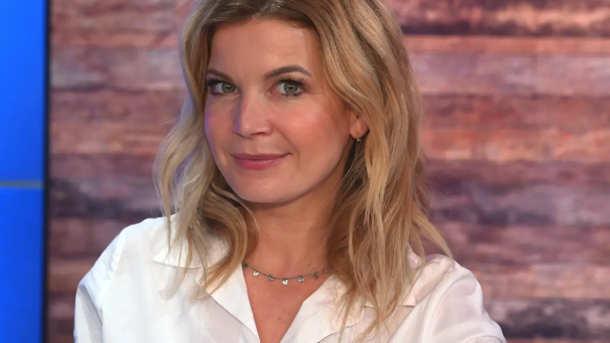 Die Moderatorin Eva Imhof zu Gast beim 26. RTL Spendenmarathon wir helfen Kindern