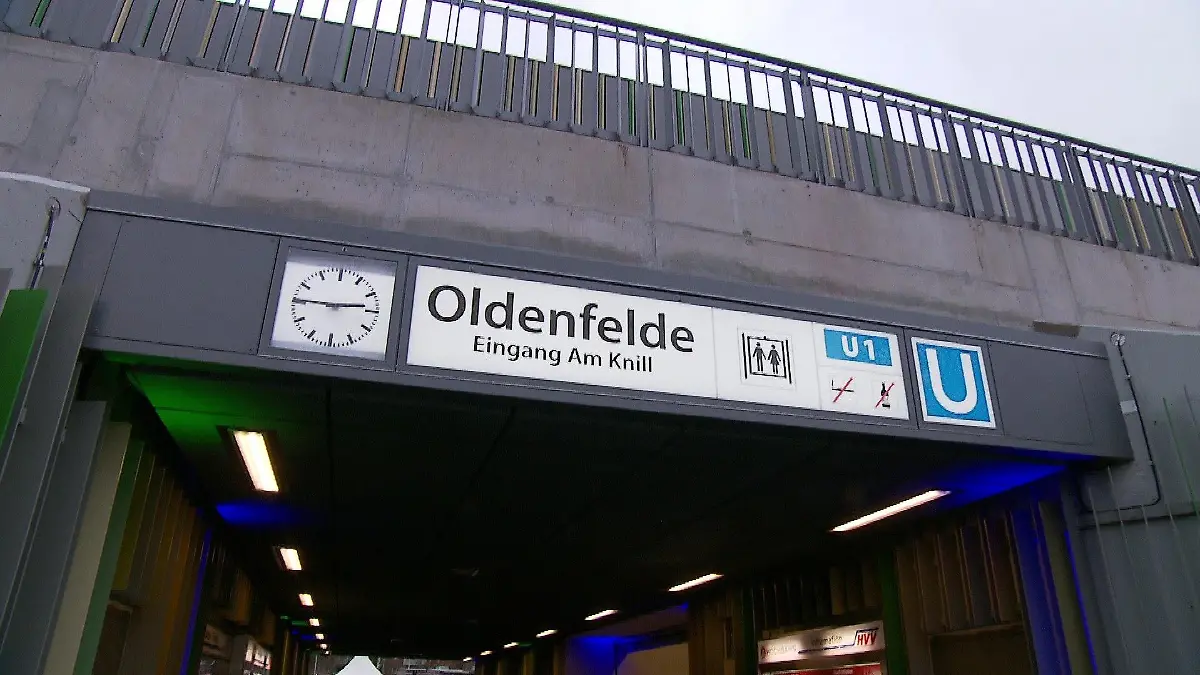 Wassermassen bedrohen die Bahnhaltestelle Oldenfelde