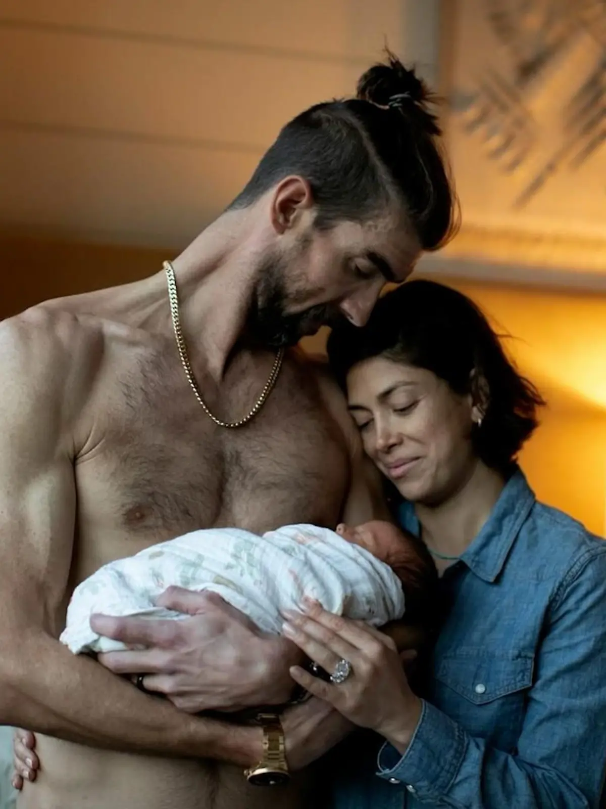 Michael Phelps und seine Frau Nicole sind zum vierten Mal Eltern geworden.