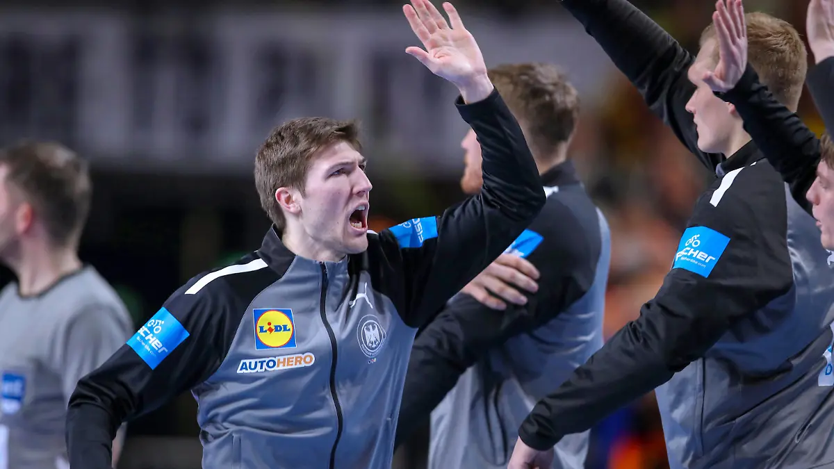 22.01.2024, EHF EURO 2024, Männer Europameisterschaft Handball, Lanxess Arena in Köln, Deutschland - Ungarn: Lukas Zerbe Deutschland ist für den erkrankten Timo Kastening Deutschland in die Nationalmannschaft aufgerückt Nordrhein-Westfalen Deutschland *** 22 01 2024, EHF EURO 2024, European Mens Handball Championship, Lanxess Arena in Cologne, Germany Hungary Lukas Zerbe Germany has moved up to the national team for Timo Kastening Germany, who is ill North Rhine-Westphalia Germany
