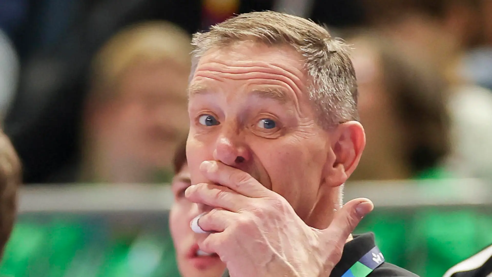 Trainer Alfred Gislason Germany schaut enttaeuscht, Men s EHF EURO 2024, Germany vs Hungary, Lanxess Arena, 22.01.2024, Cologne, Deutschland. *** Coach Alfred Gislason Germany looks disappointed, Men s EHF EURO 2024, Germany vs Hungary, Lanxess Arena, 22 01 2024, Cologne, Germany