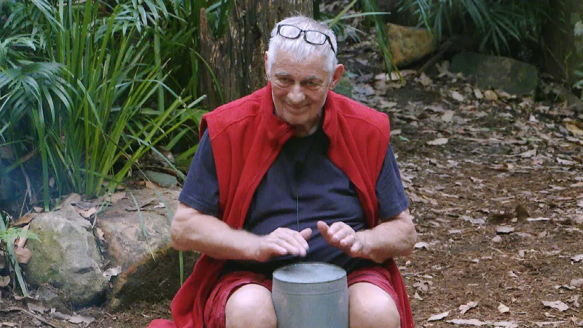 ACHTUNG: SPERRFRIST FÜR ALLE MEDIEN BIS ZUM SHOWENDE, DIENSTAG, 23.01.2024, 24:00 UHR !!! Tag 5 im Camp. Heinz Hoenig trommelt auf einem Eimer.
+++ Die Verwendung des sendungsbezogenen Materials ist nur mit dem Hinweis und Verlinkung auf RTL+ gestattet. +++