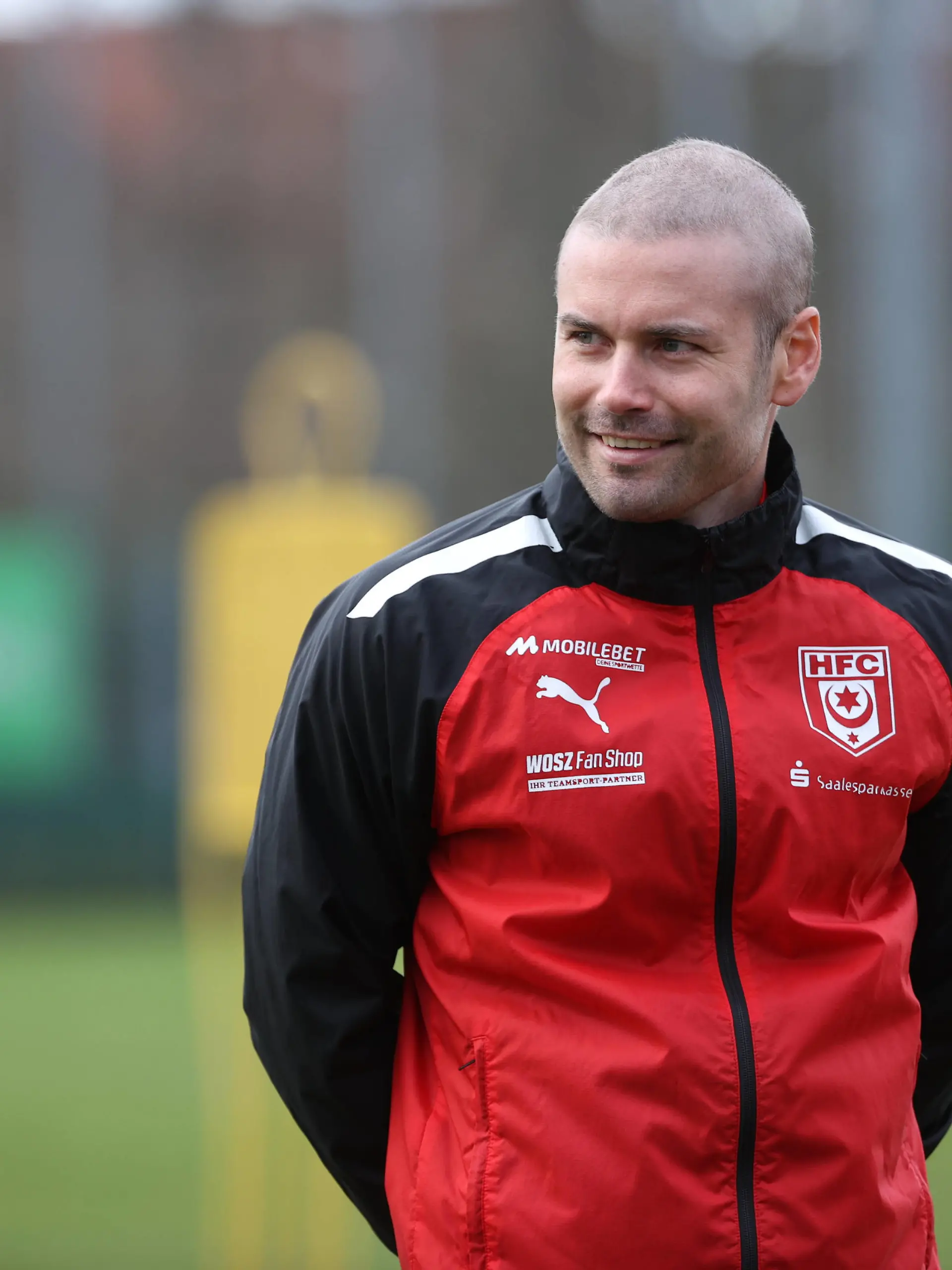 030124 Halle Saale Fußball Hallescher FC Halle HFC 3. Liga Männer Saison 2023 / 2024 1. Training im neuen Jahr Niklas Kreuzer HFC nach Krebserkrankung wieder im Mannschaftstraining *** 030124 Halle Saale Sport Football Hallescher FC Halle HFC 3 Liga Men Season 2023 2024 1 training session in the new year Niklas Kreuzer HFC back in team training after suffering from cancer