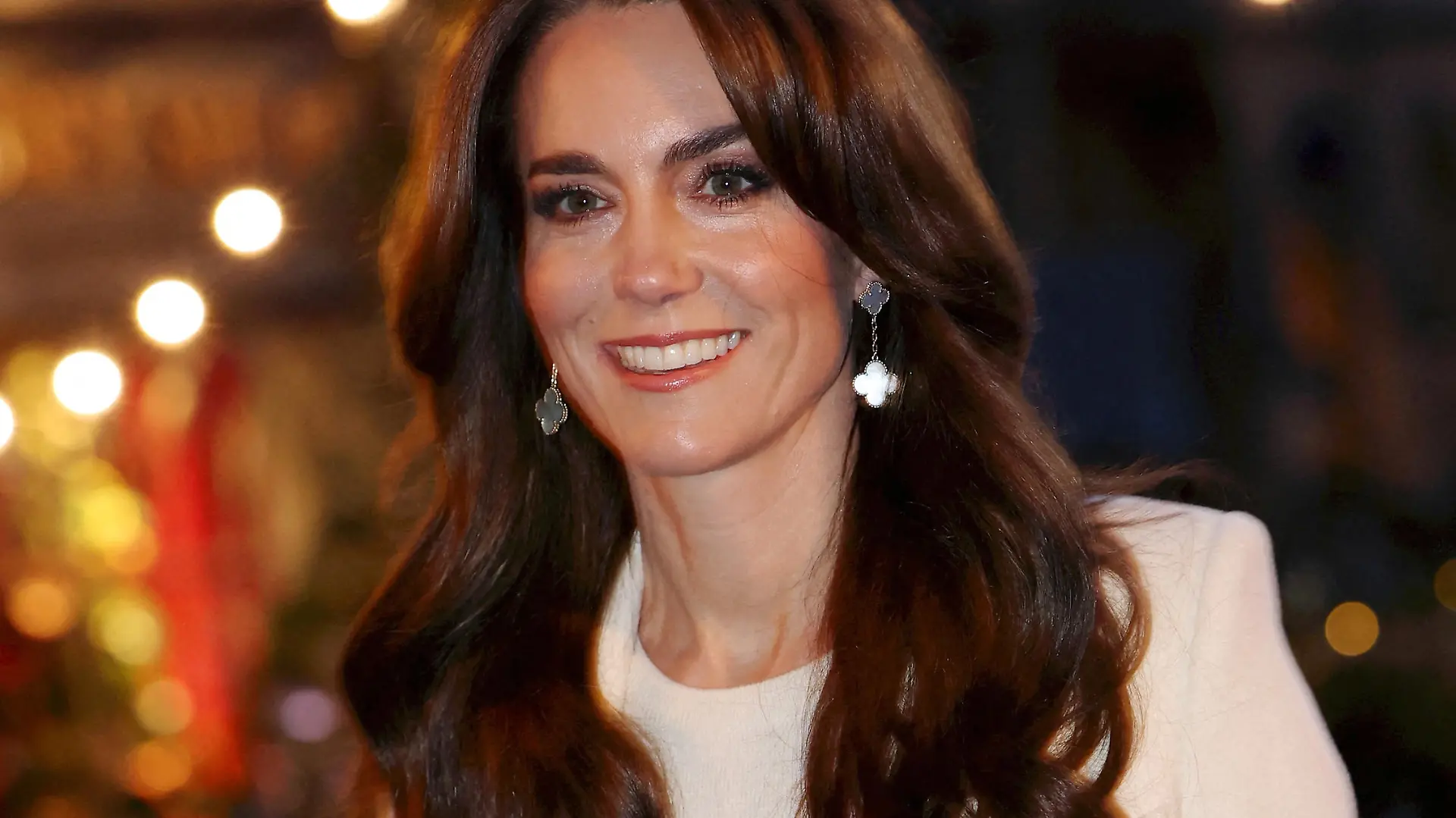 FILE PHOTO: Catherine, Princess of Wales attends The "Together At Christmas" Carol Service at Westminster Abbey on December 08, 2023 in London, England. Spearheaded by The Princess of Wales, and supported by The Royal Foundation, the service is a moment to bring people together at Christmas time and recognise those who have gone above and beyond to help others throughout the year. Chris Jackson/Pool via REUTERS/File Photo