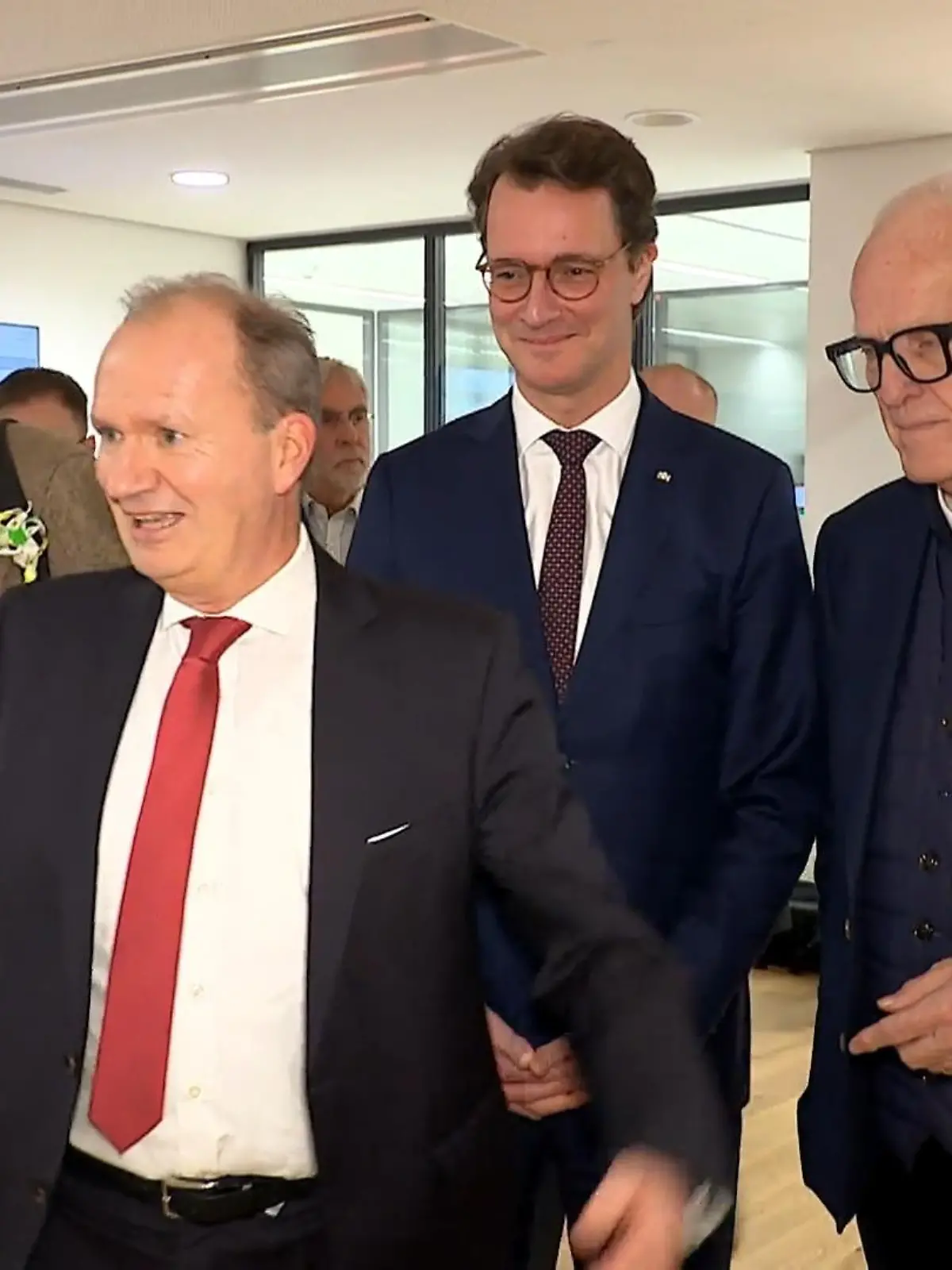 Bild zu: "Neues Buch von Ex-Landesvater"