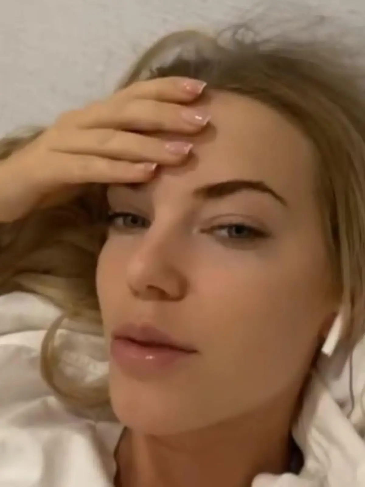 Laura Maria Rypa gibt ein Update aus dem Krankenhausbett