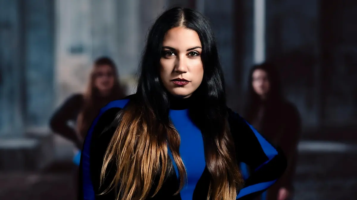 Sängerin Guernica Mancini wurde von Thundermother-Chefin Filippa Nässil geschasst. Daraufhin folgten ihr ihre Freundinnen Emlee Johansson und Mona Lindgren - zusammen gründeten sie The Gems.