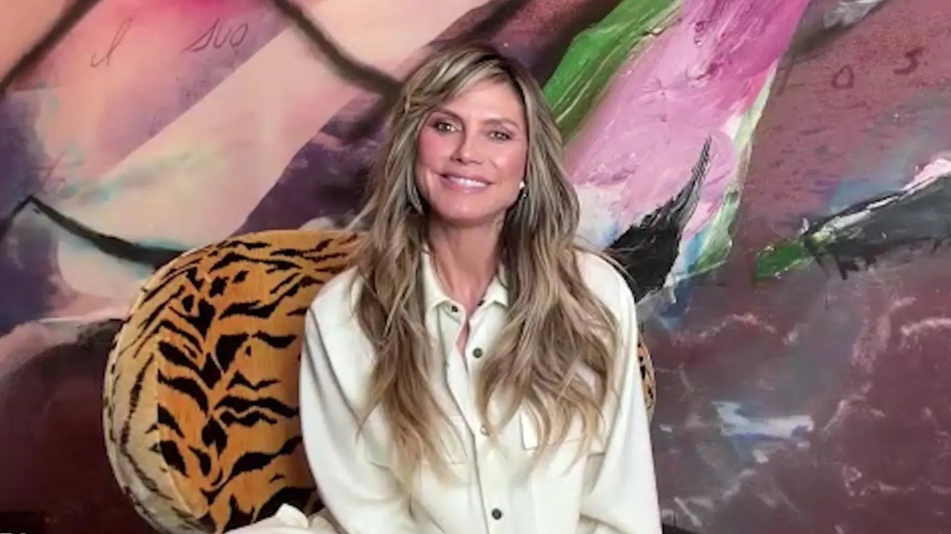 Heidi Klum promotet ihr neues Lied "Sunglasses at Night"