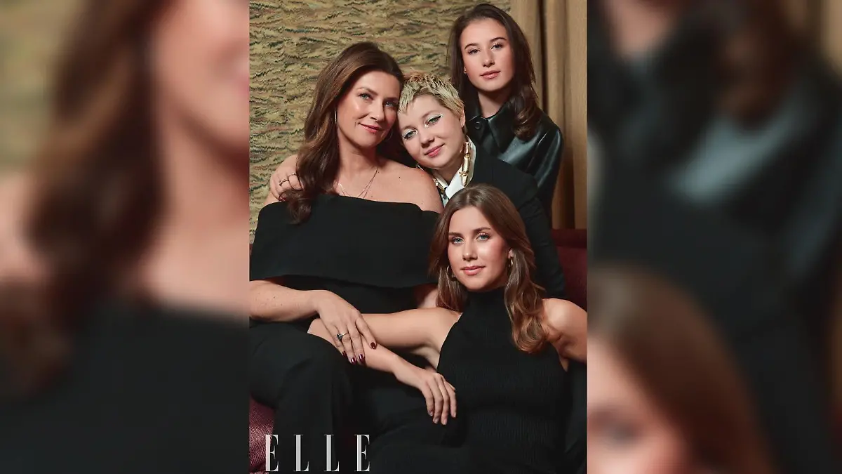 Prinzessin Märtha Louise posiert mit ihren Töchtern für die norwegische Elle. (ELLE Norge / Stephanie Sikkes)
