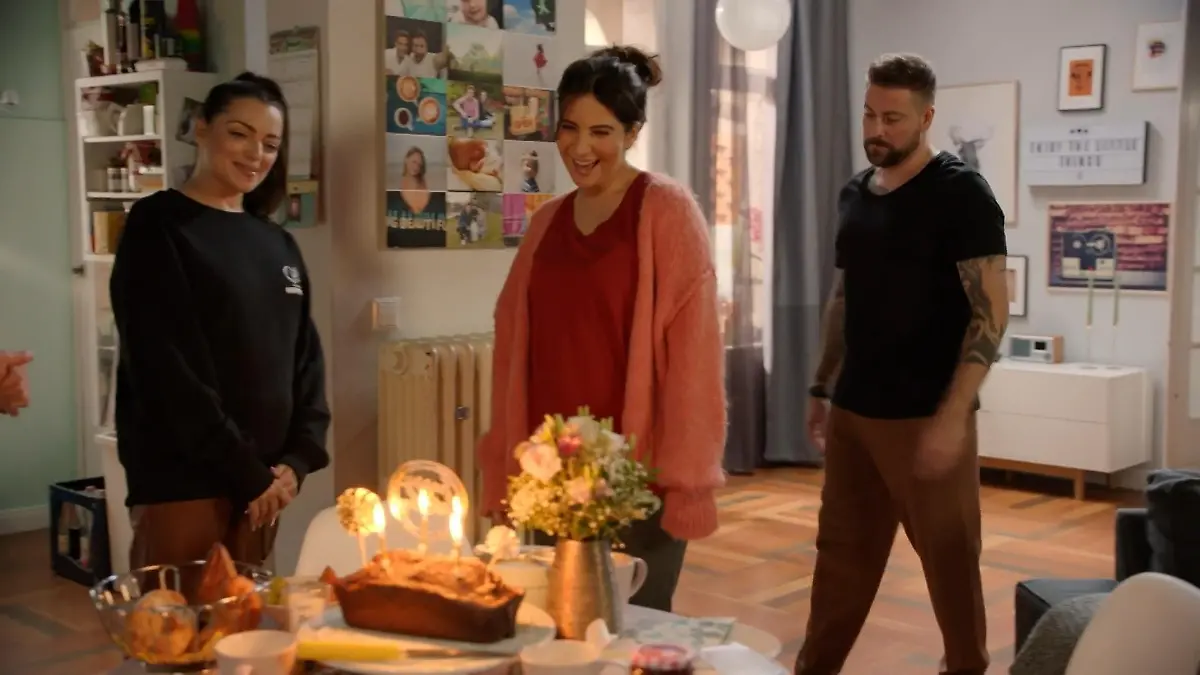 SO hat Rolle Laura bisher gefeiert Geburtstag bei GZSZ